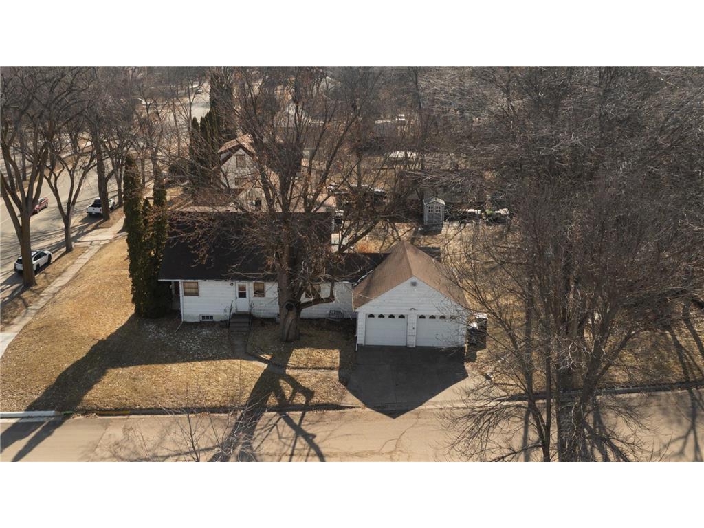 1121 N Union Avenue Fergus Falls MN 56537 6491162 image1