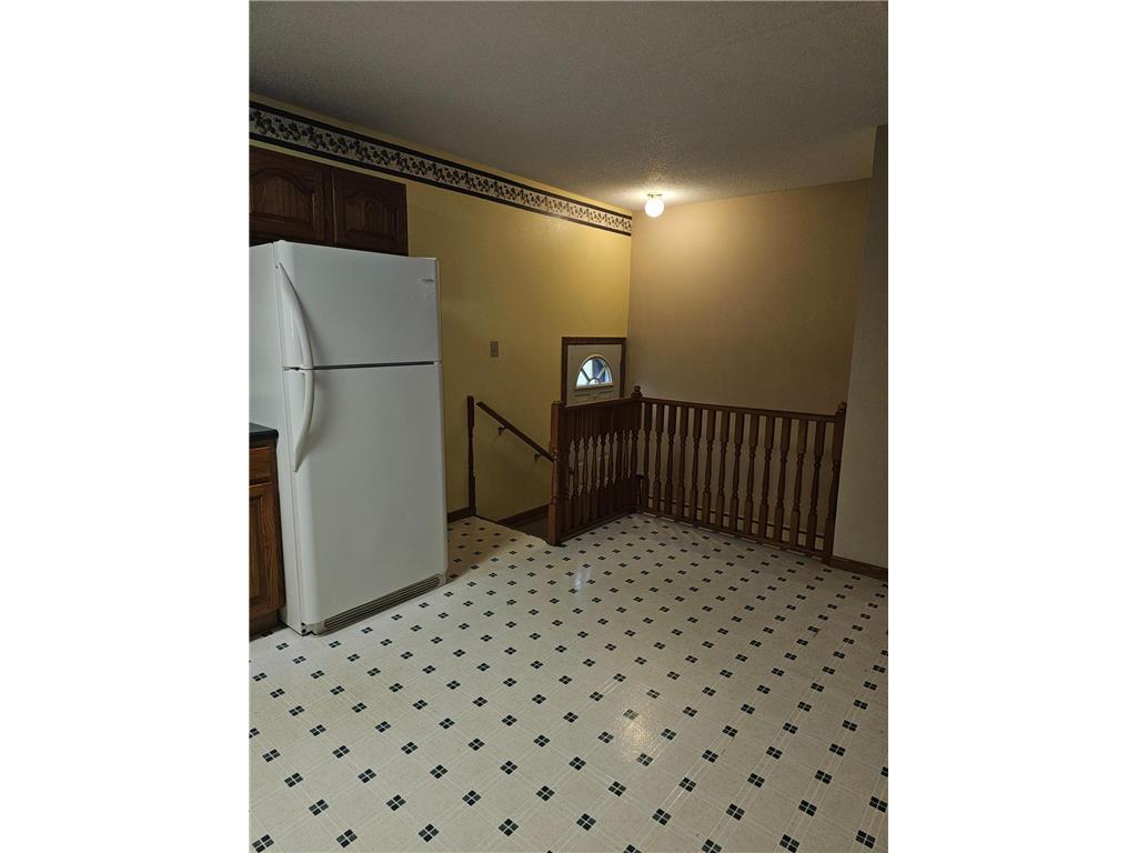 1121 S Vine Street Fergus Falls MN 56537 7053696 image11