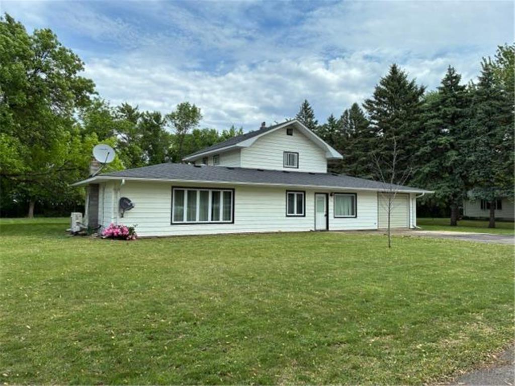 1121 W 6th Street Graceville MN 56240 7084082 image1