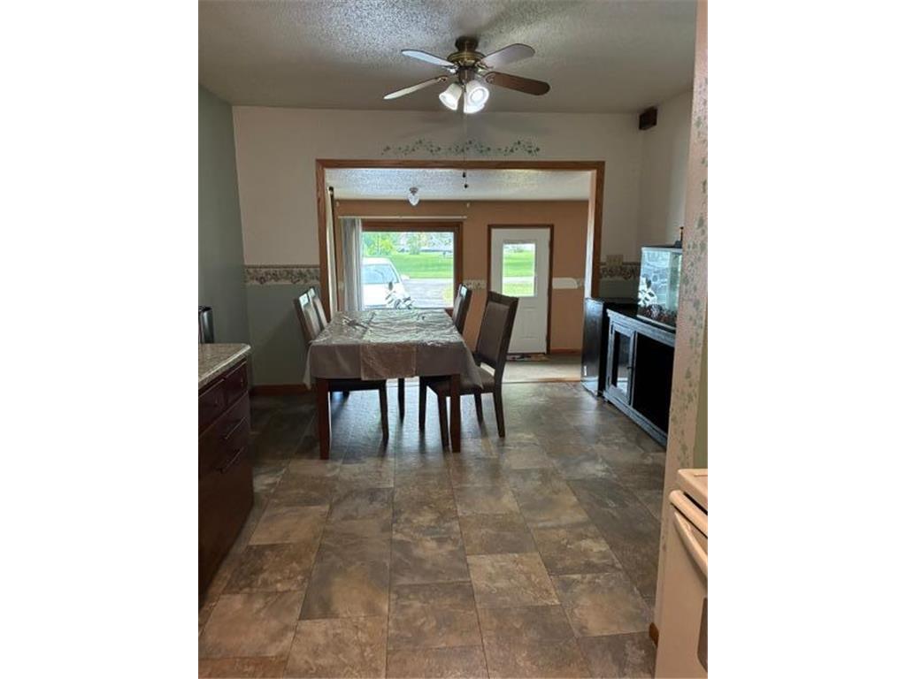 1121 W 6th Street Graceville MN 56240 7084082 image11