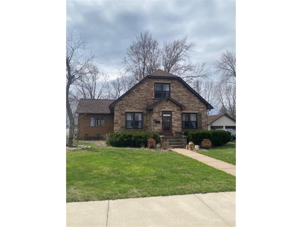 1121 Water Street Chippewa Falls WI 54729 6711774 image1