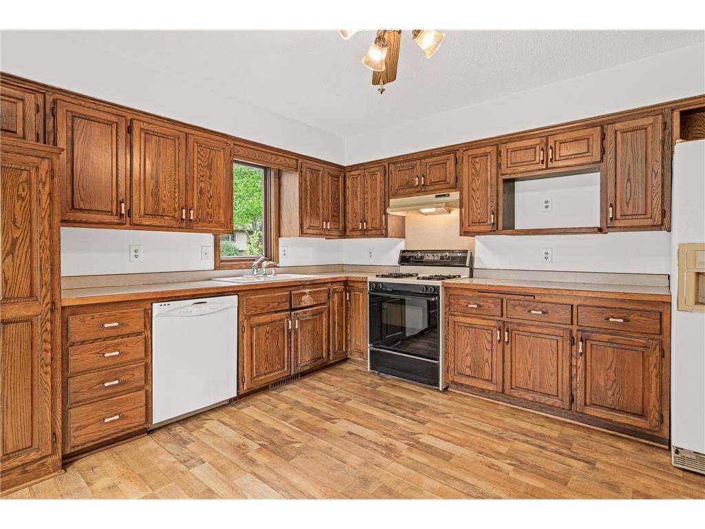 11210 Partridge Street NW Coon Rapids MN 55433 7076351 image3