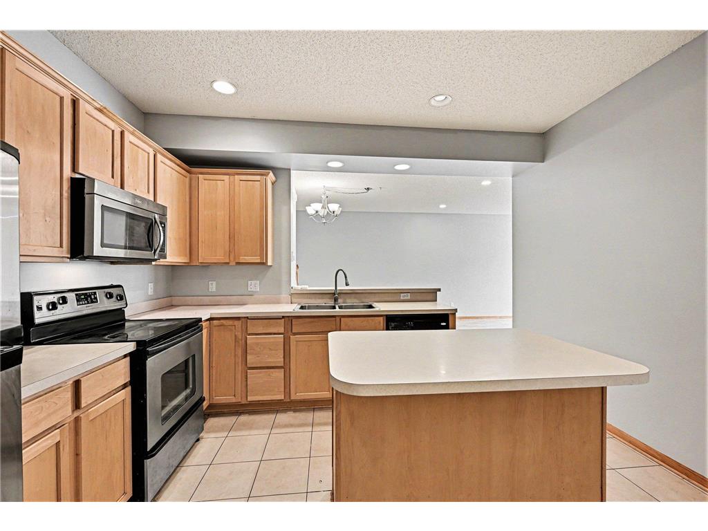 11212 Aberdeen Street NE #C Blaine MN 55449 7061007 image11