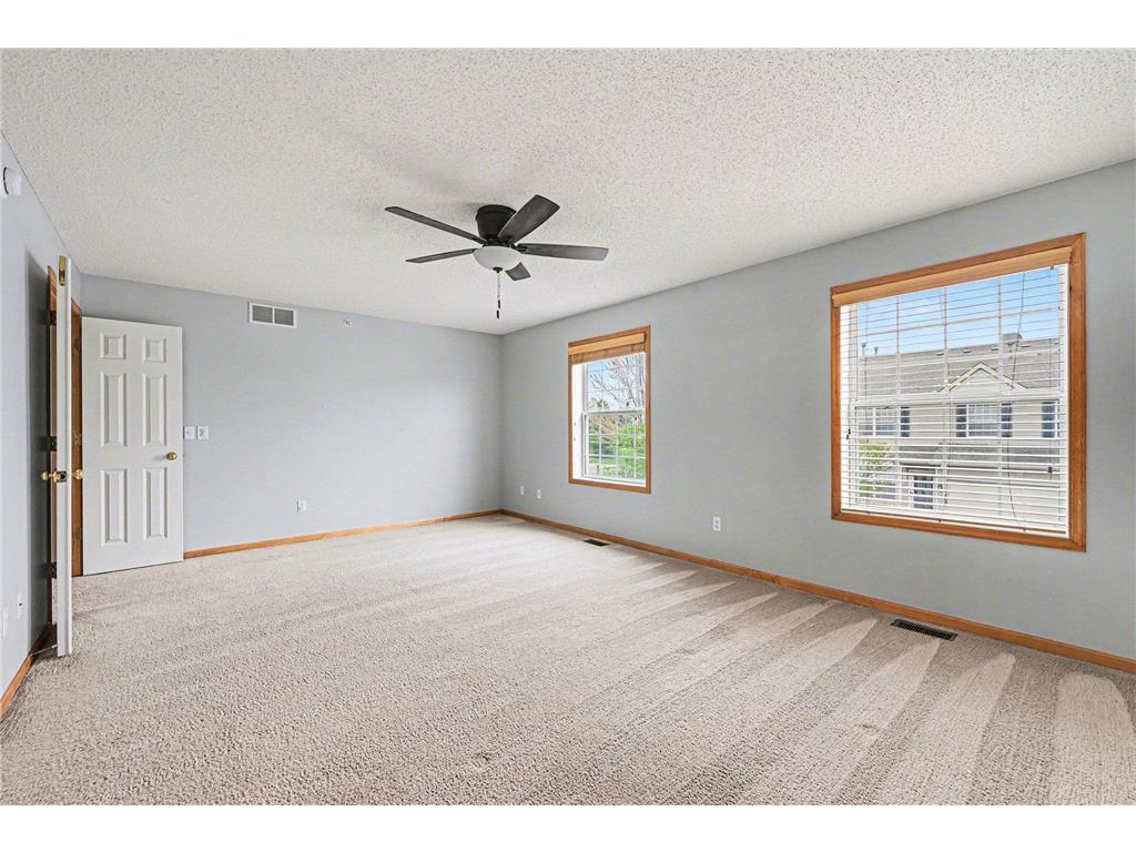 11212 Aberdeen Street NE #C Blaine MN 55449 7061007 image22