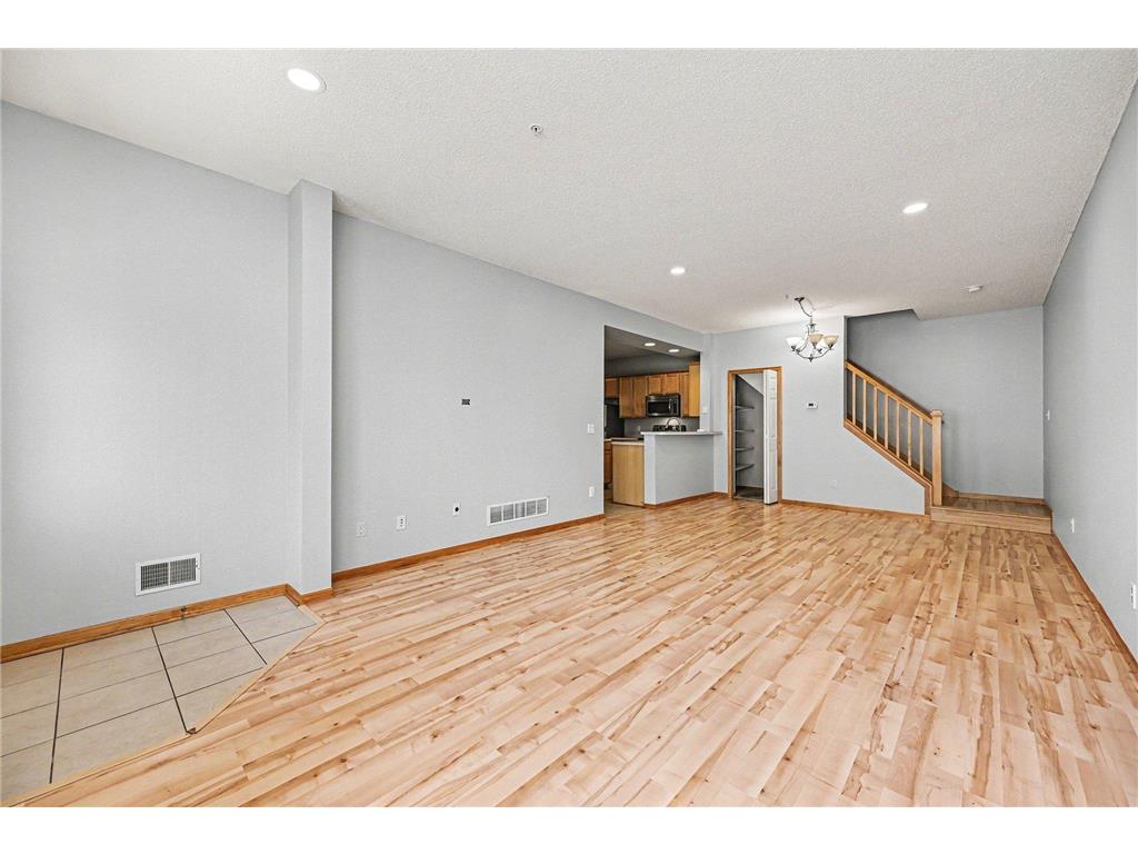 11212 Aberdeen Street NE #C Blaine MN 55449 7061007 image3