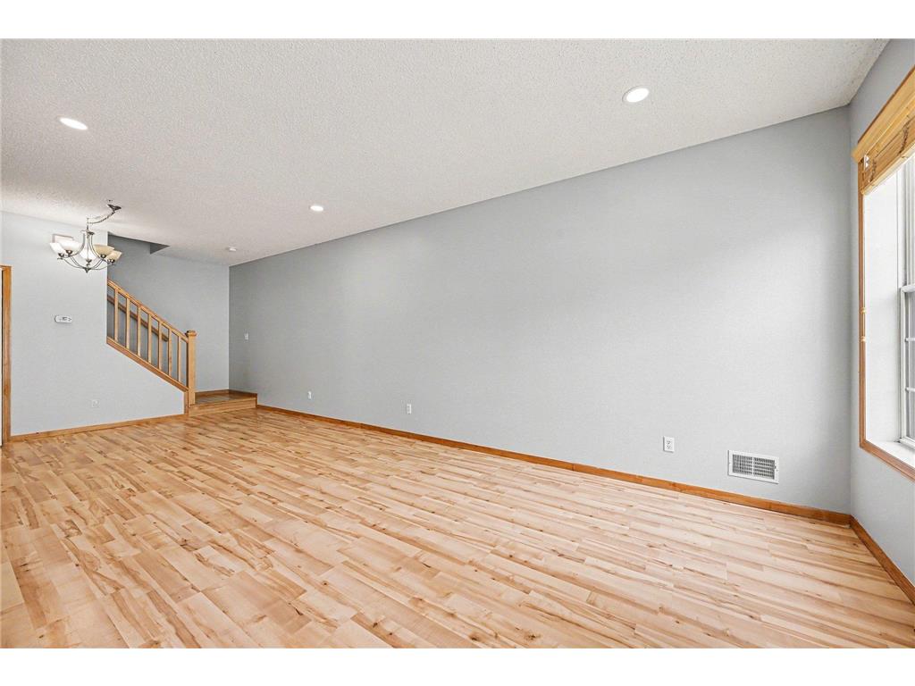 11212 Aberdeen Street NE #C Blaine MN 55449 7061007 image6