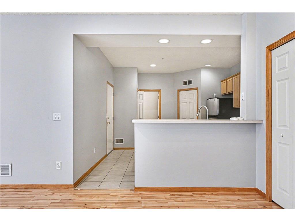 11212 Aberdeen Street NE #C Blaine MN 55449 7061007 image8