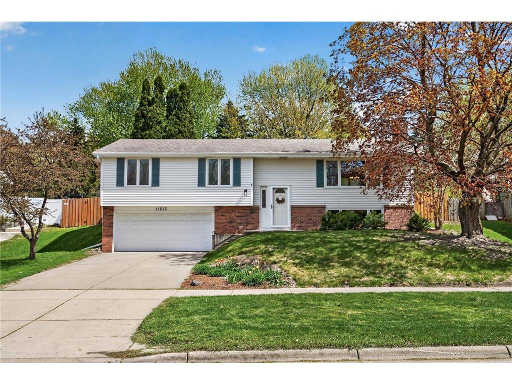 11213 River Hills Drive Burnsville MN 55337 7063464 image1