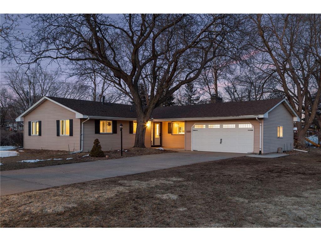 11215 Carver Court Burnsville MN 55337 6350675 image1