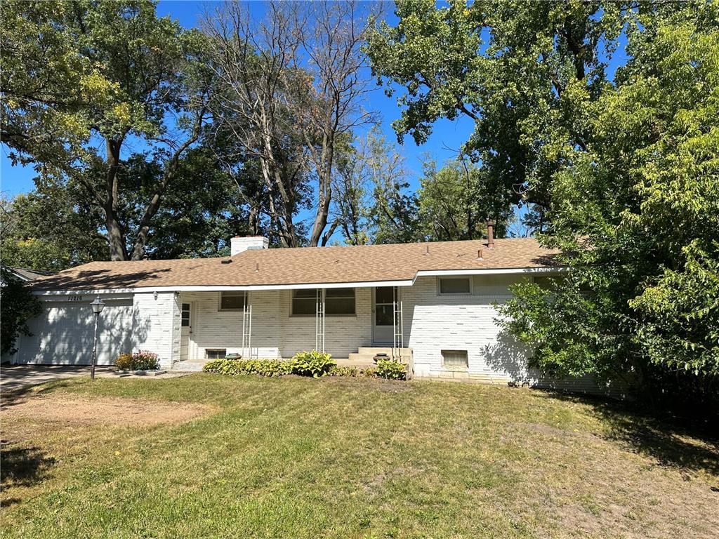 11216 Minnetonka Boulevard Minnetonka MN 55305 6464194 image1