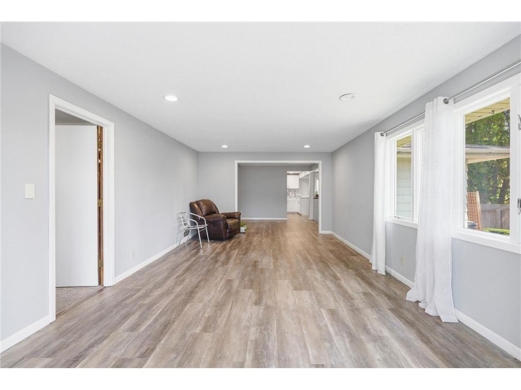 1122 County Road C E Maplewood MN 55109 7072918 image14