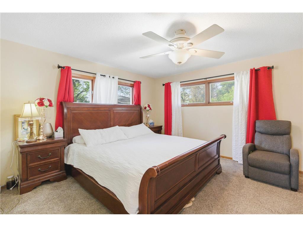 1122 County Road C E Maplewood MN 55109 7072918 image15