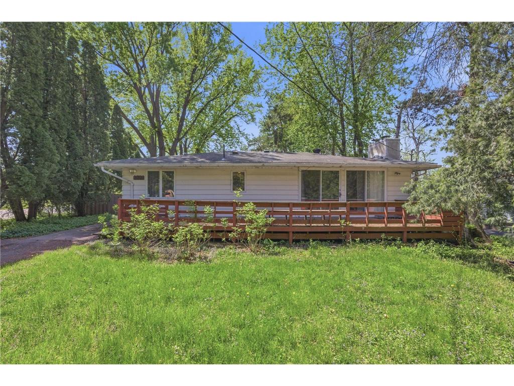 1122 County Road C E Maplewood MN 55109 7072918 image2