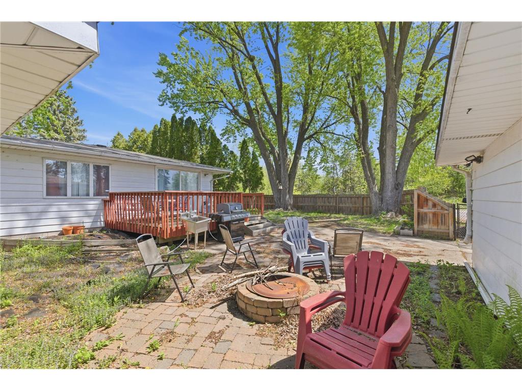 1122 County Road C E Maplewood MN 55109 7072918 image32