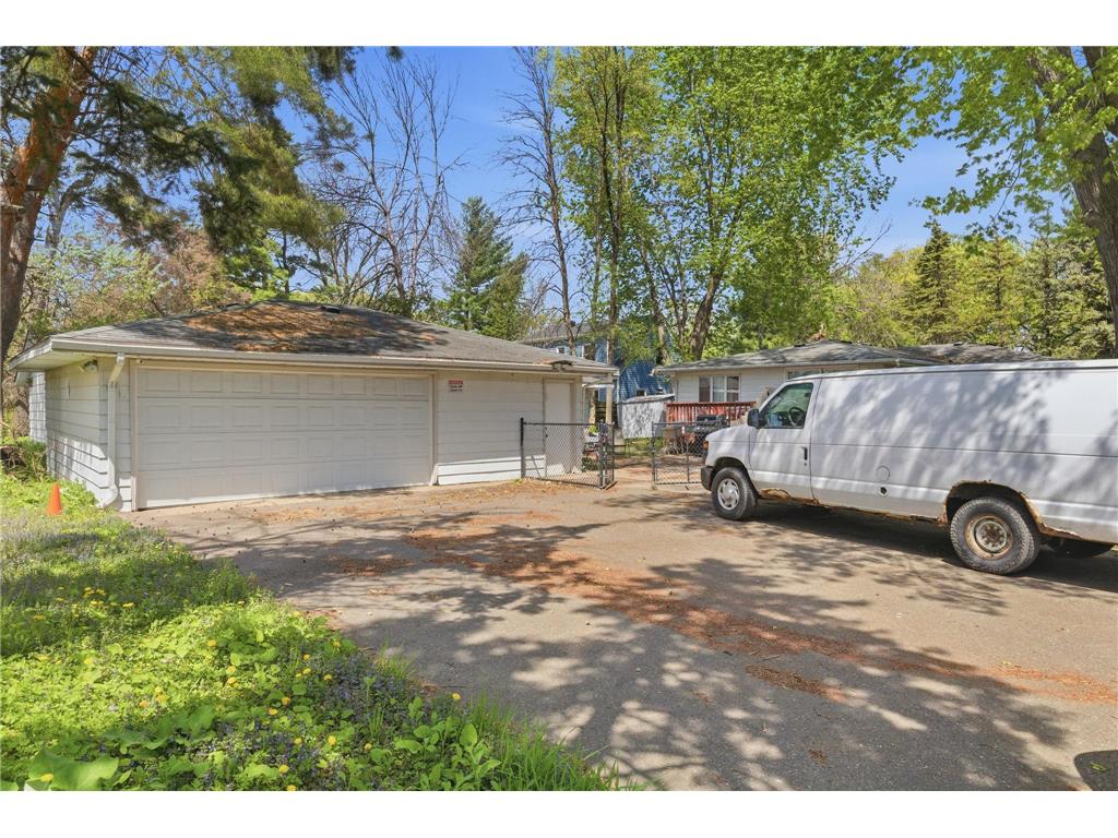1122 County Road C E Maplewood MN 55109 7072918 image34