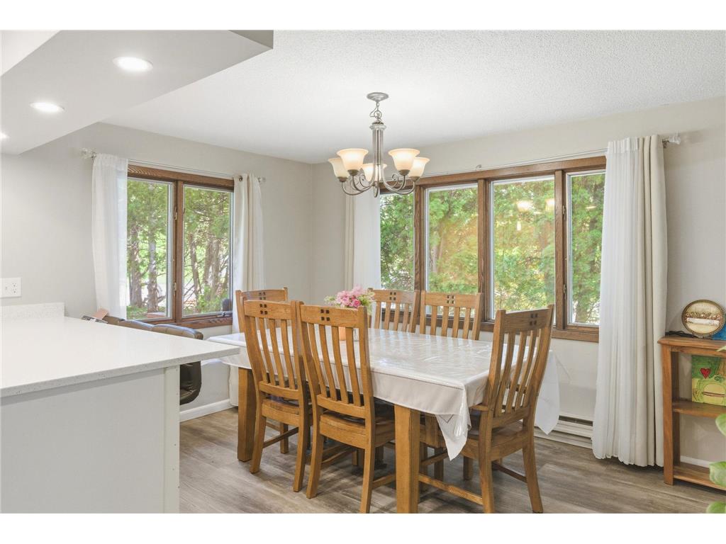 1122 County Road C E Maplewood MN 55109 7072918 image7