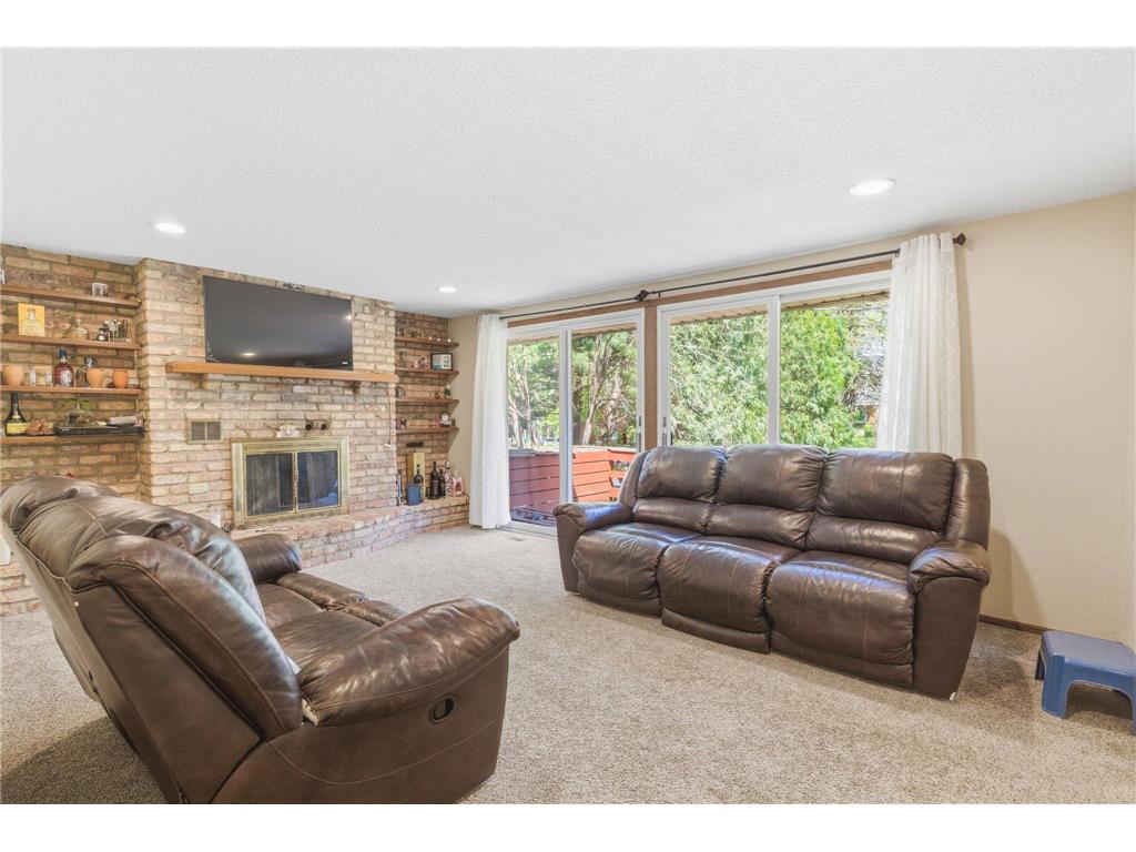 1122 County Road C E Maplewood MN 55109 7072918 image8