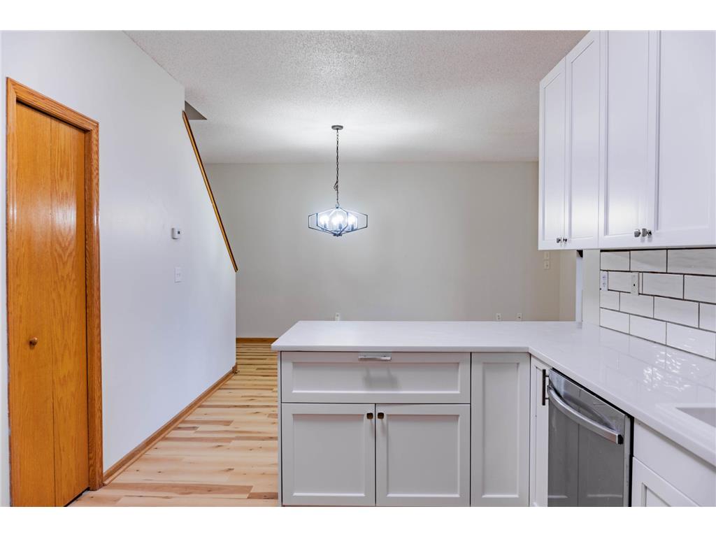 1122 Crystal Place W Chaska MN 55318 7043013 image10