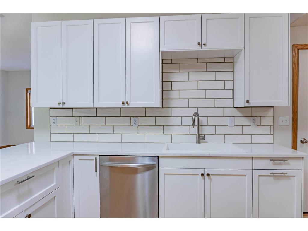 1122 Crystal Place W Chaska MN 55318 7043013 image11