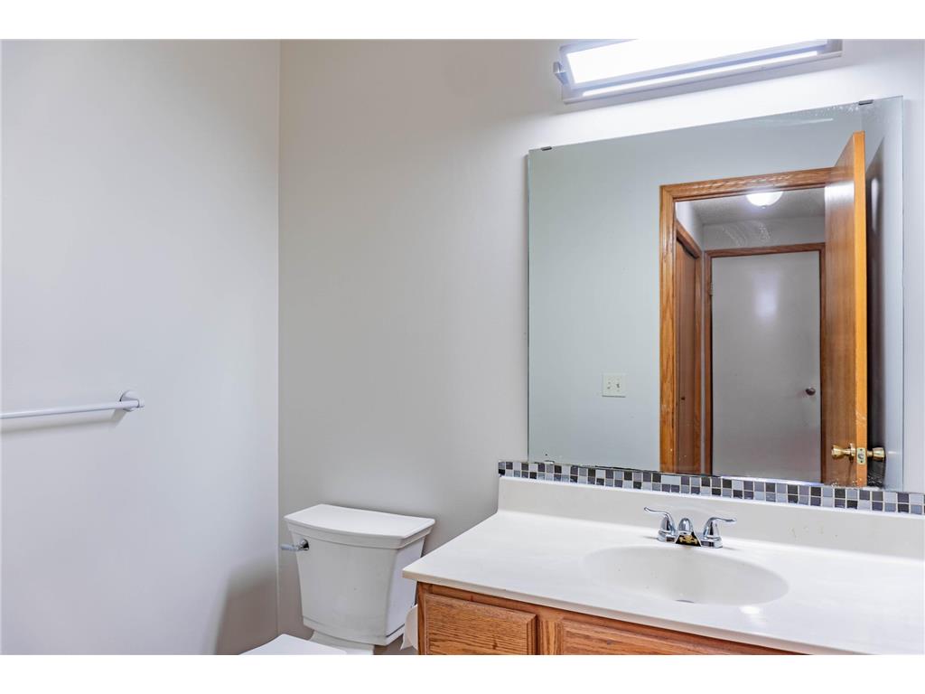 1122 Crystal Place W Chaska MN 55318 7043013 image23