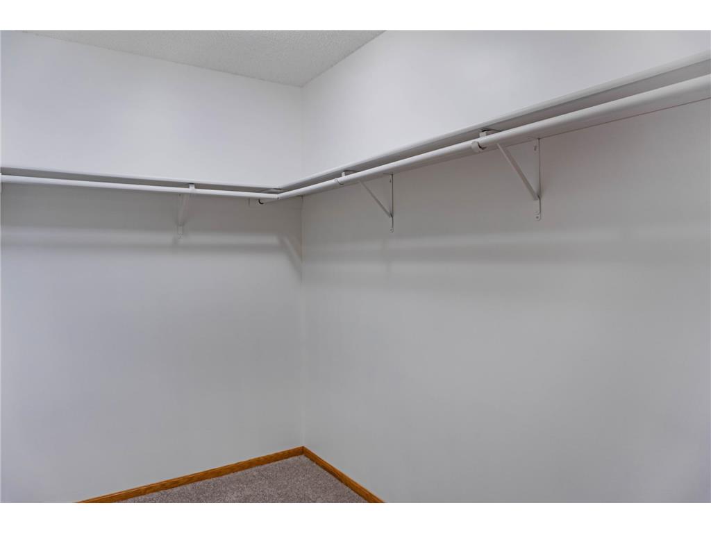 1122 Crystal Place W Chaska MN 55318 7043013 image30