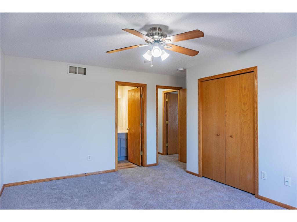 1122 Crystal Place W Chaska MN 55318 7043013 image34