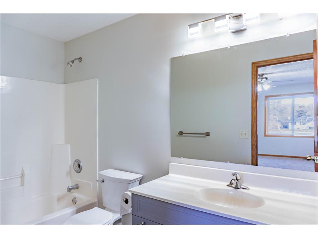 1122 Crystal Place W Chaska MN 55318 7043013 image35