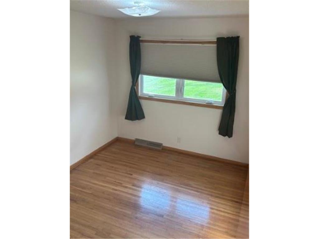 1122 Division Street N Clara City MN 56222 6793855 image11