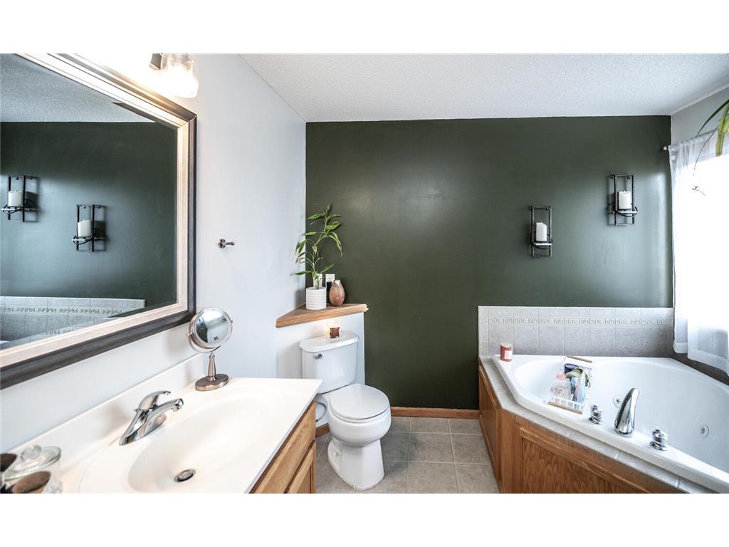 1122 Drew Drive Woodbury MN 55129 7079696 image23