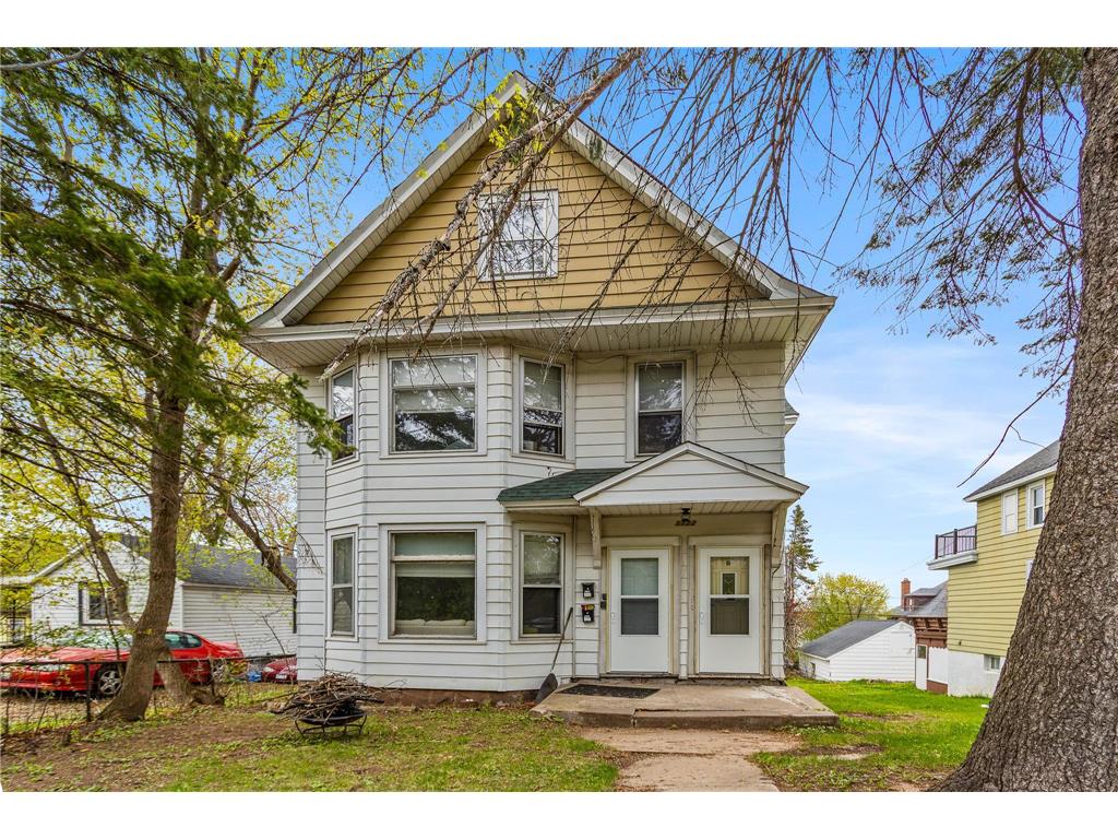1122 E 5th Street Duluth MN 55805 7081629 image1