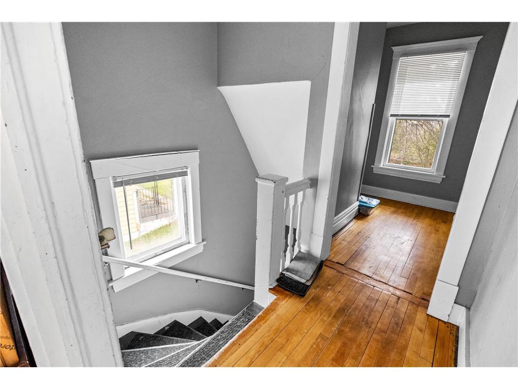 1122 E 5th Street Duluth MN 55805 7081629 image23