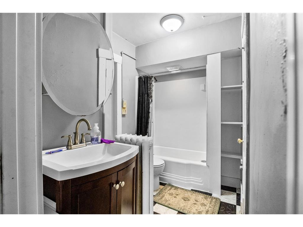 1122 E 5th Street Duluth MN 55805 7081629 image28