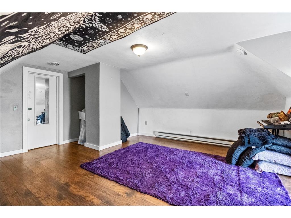 1122 E 5th Street Duluth MN 55805 7081629 image34