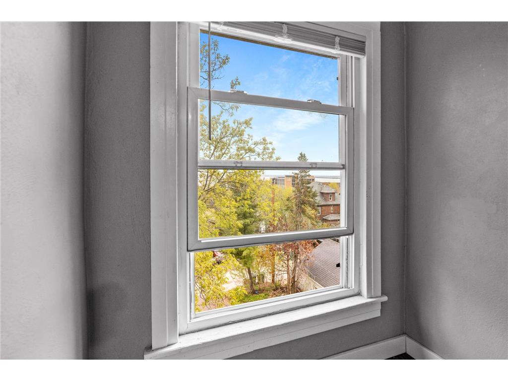 1122 E 5th Street Duluth MN 55805 7081629 image37