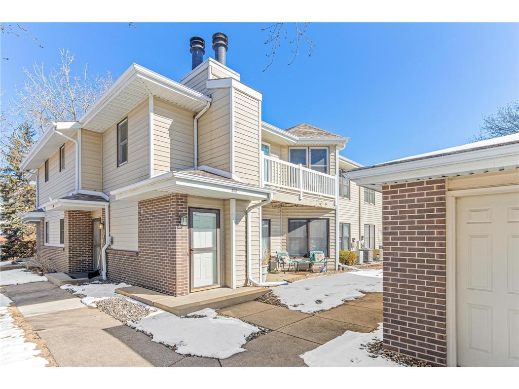 1122 E Travelers Trail #13 Burnsville MN 55337 6671868 image1