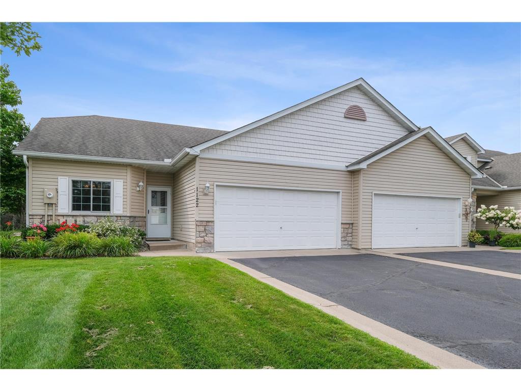 1122 Iris Drive White Bear Twp MN 55127 6772330 image1
