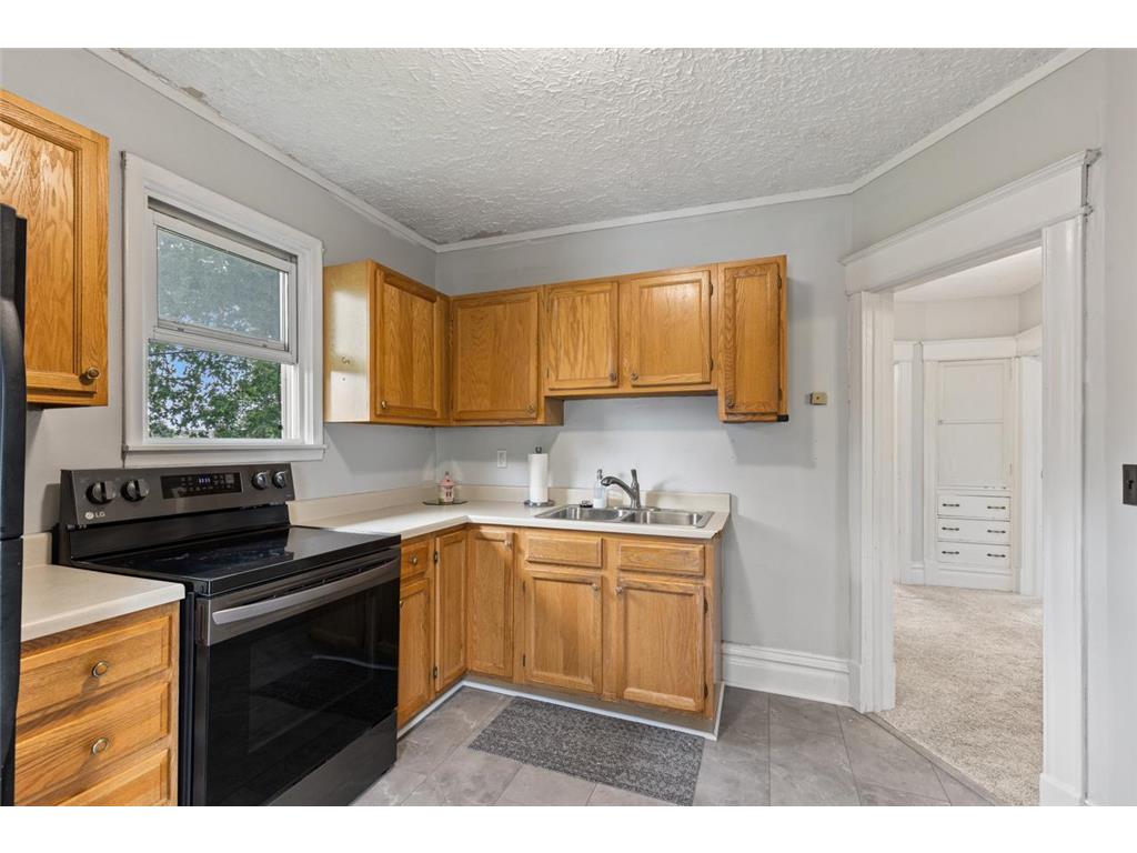 1122 Marshall Avenue Saint Paul MN 55104 7097054 image23