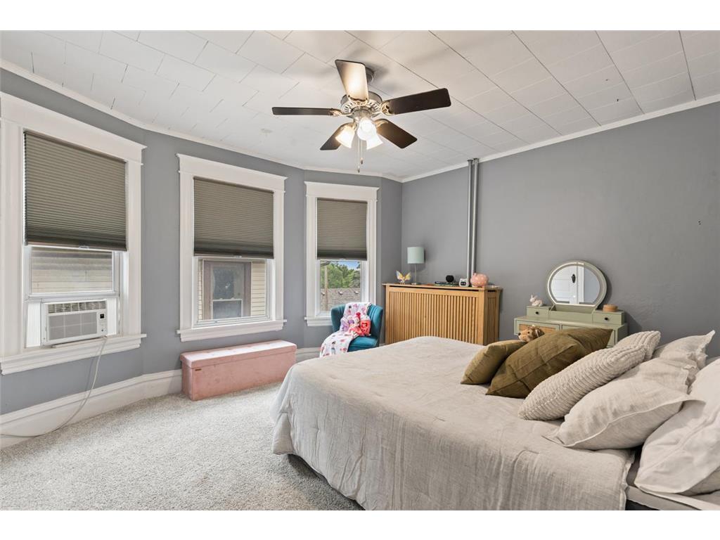 1122 Marshall Avenue Saint Paul MN 55104 7097054 image24
