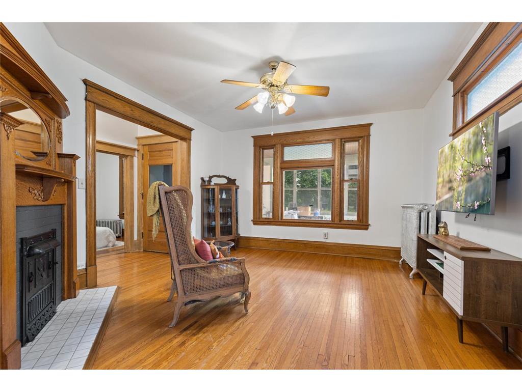 1122 Marshall Avenue Saint Paul MN 55104 7097054 image3