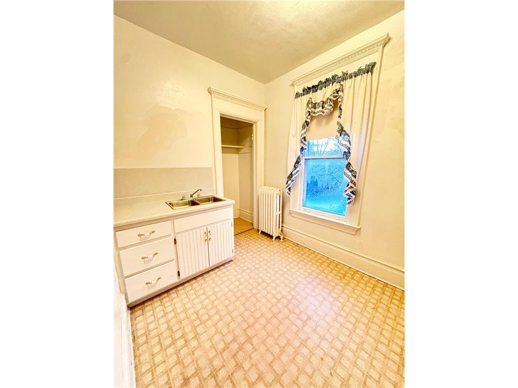 1122 Pine Street Dawson MN 56232 7026011 image16