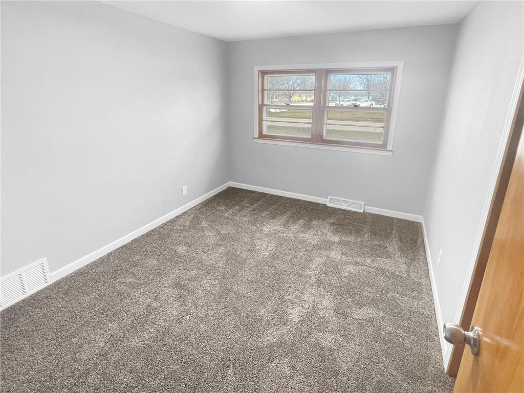 1122 S State Street Fairmont MN 56031 7041486 image15