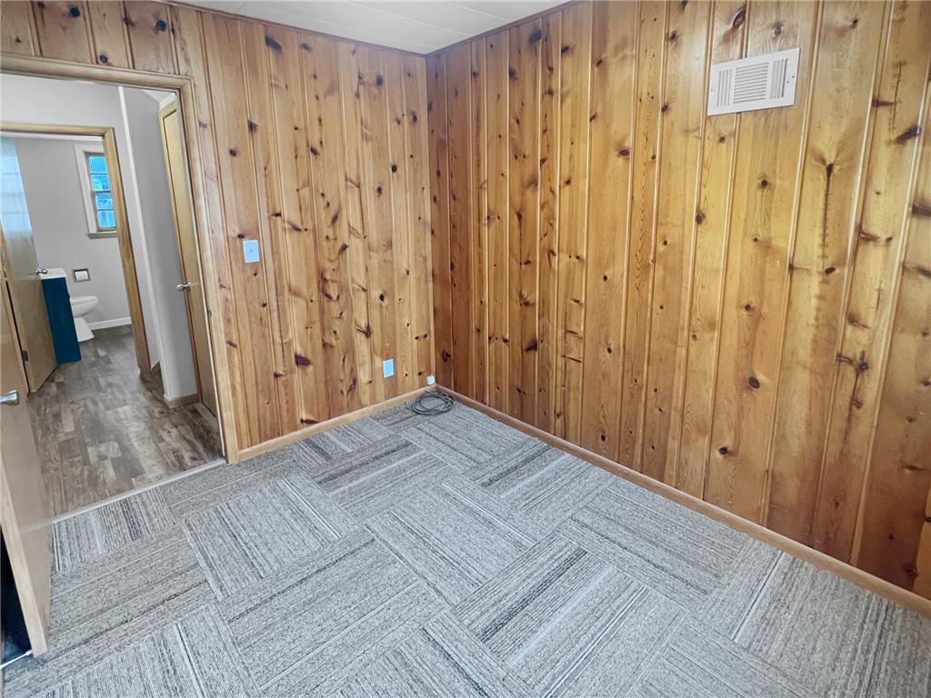 1122 S State Street Fairmont MN 56031 7041486 image24