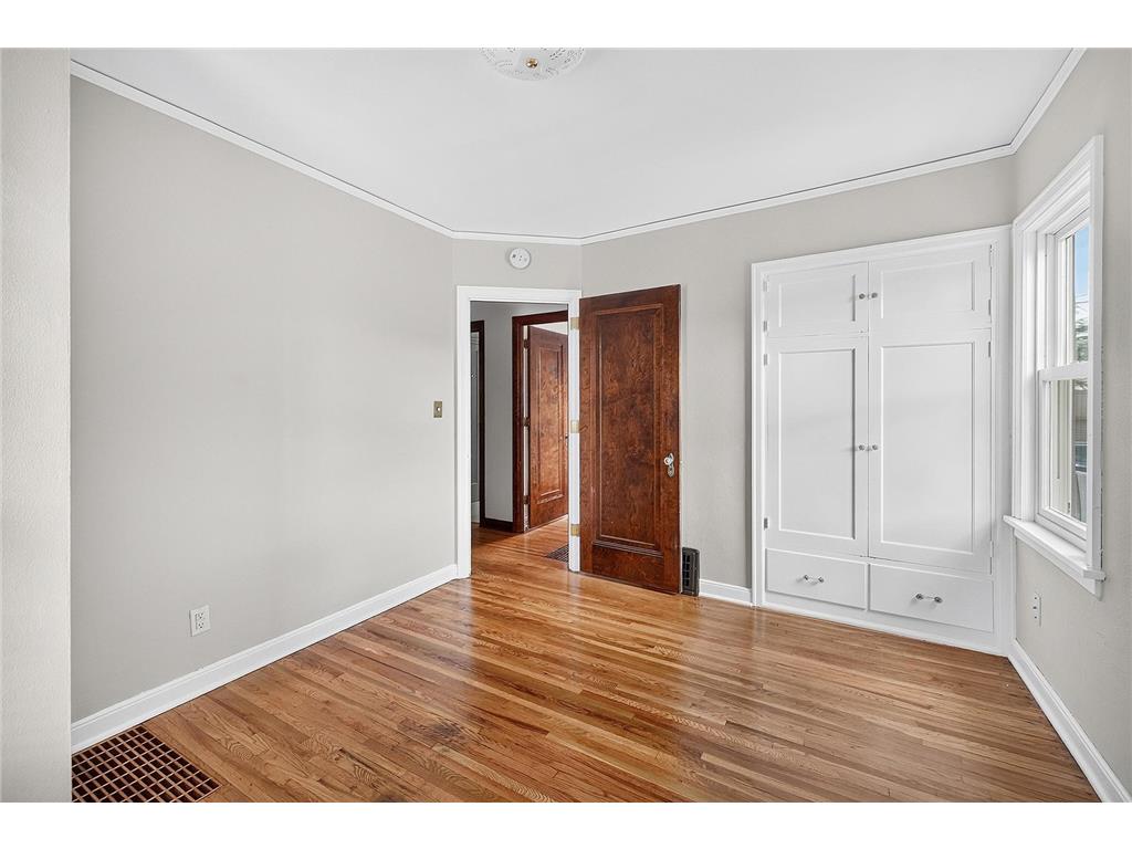 1122 Sherburne Avenue Saint Paul MN 55104 7109162 image13
