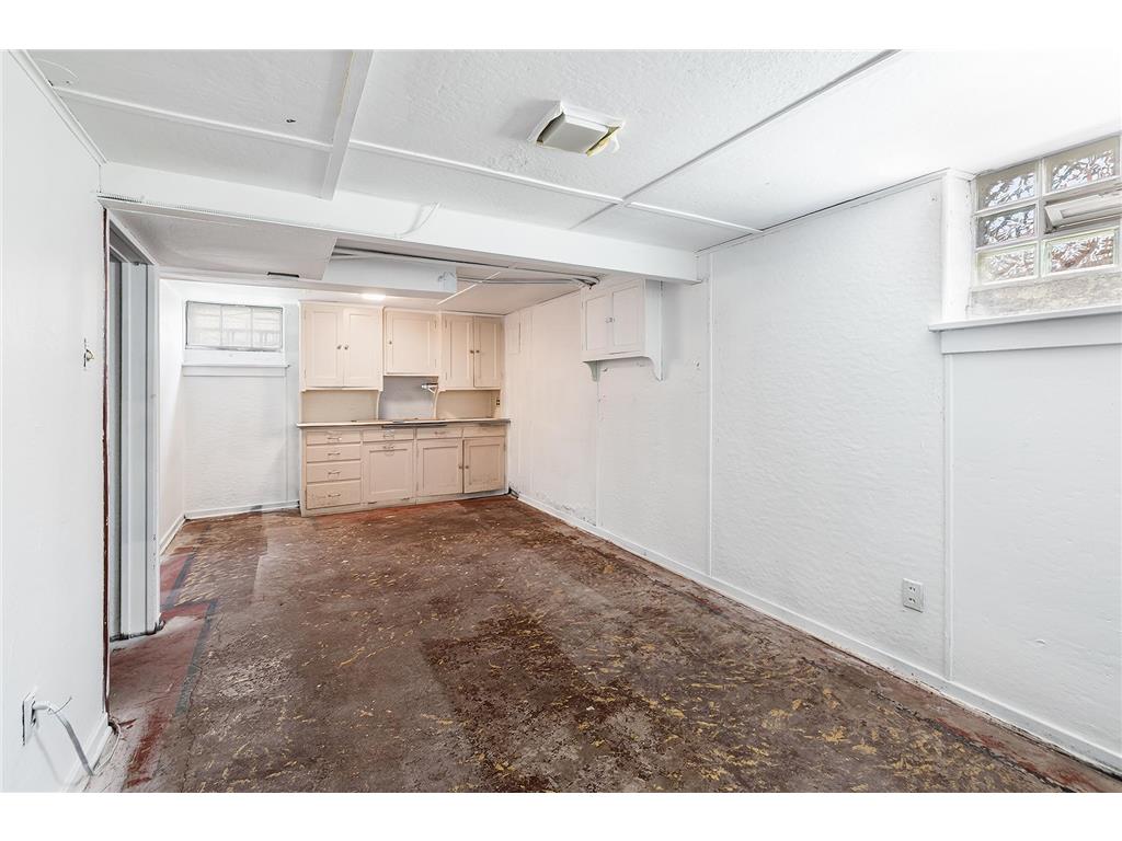 1122 Sherburne Avenue Saint Paul MN 55104 7109162 image20