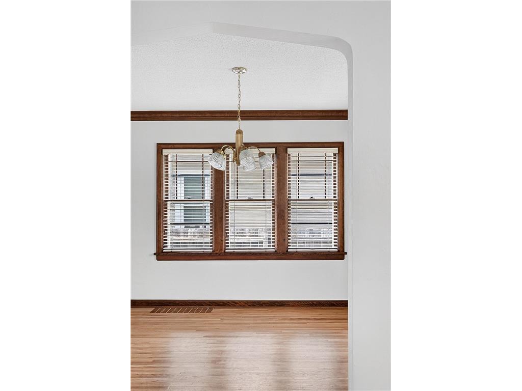 1122 Sherburne Avenue Saint Paul MN 55104 7109162 image25