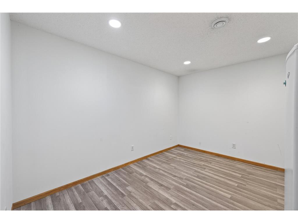 11221 Aberdeen Street NE #I Blaine MN 55449 6805277 image21