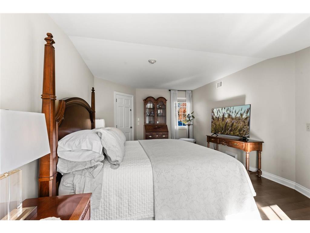 11228 Willowood Avenue Eden Prairie MN 55344 - Bryant 7037766 image65