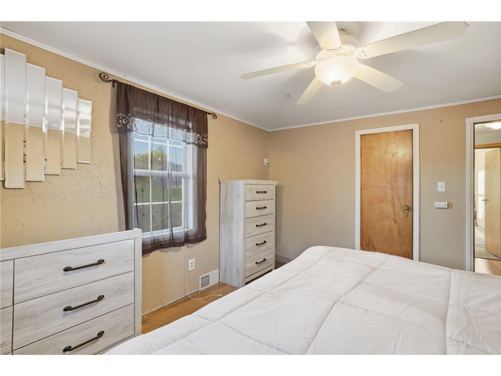 1123 Adams Avenue Eveleth MN 55734 6800402 image21