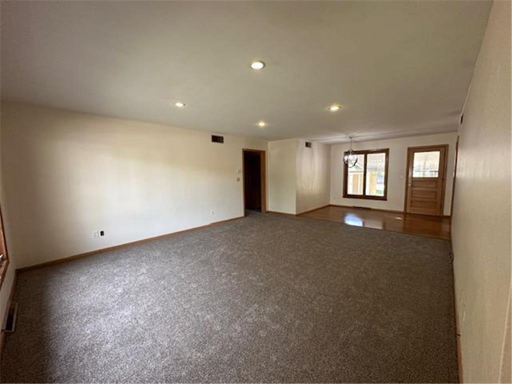 1123 Elmhurst Avenue Luverne MN 56156 6801645 image11