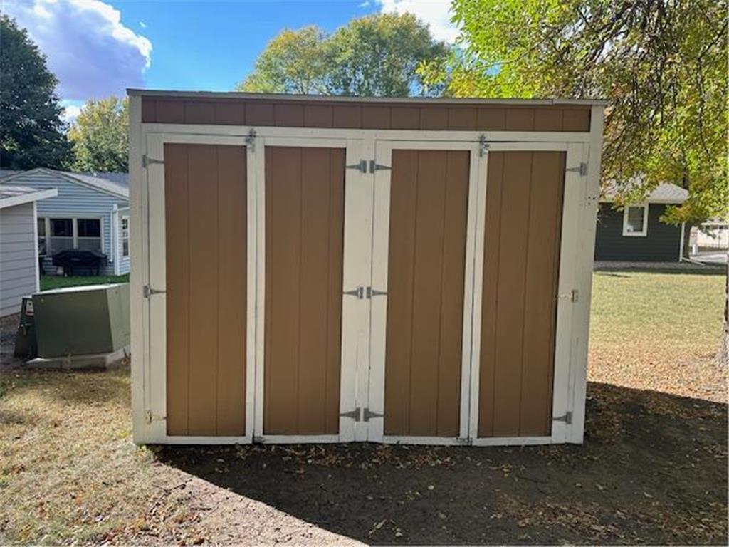 1123 Elmhurst Avenue Luverne MN 56156 6801645 image2